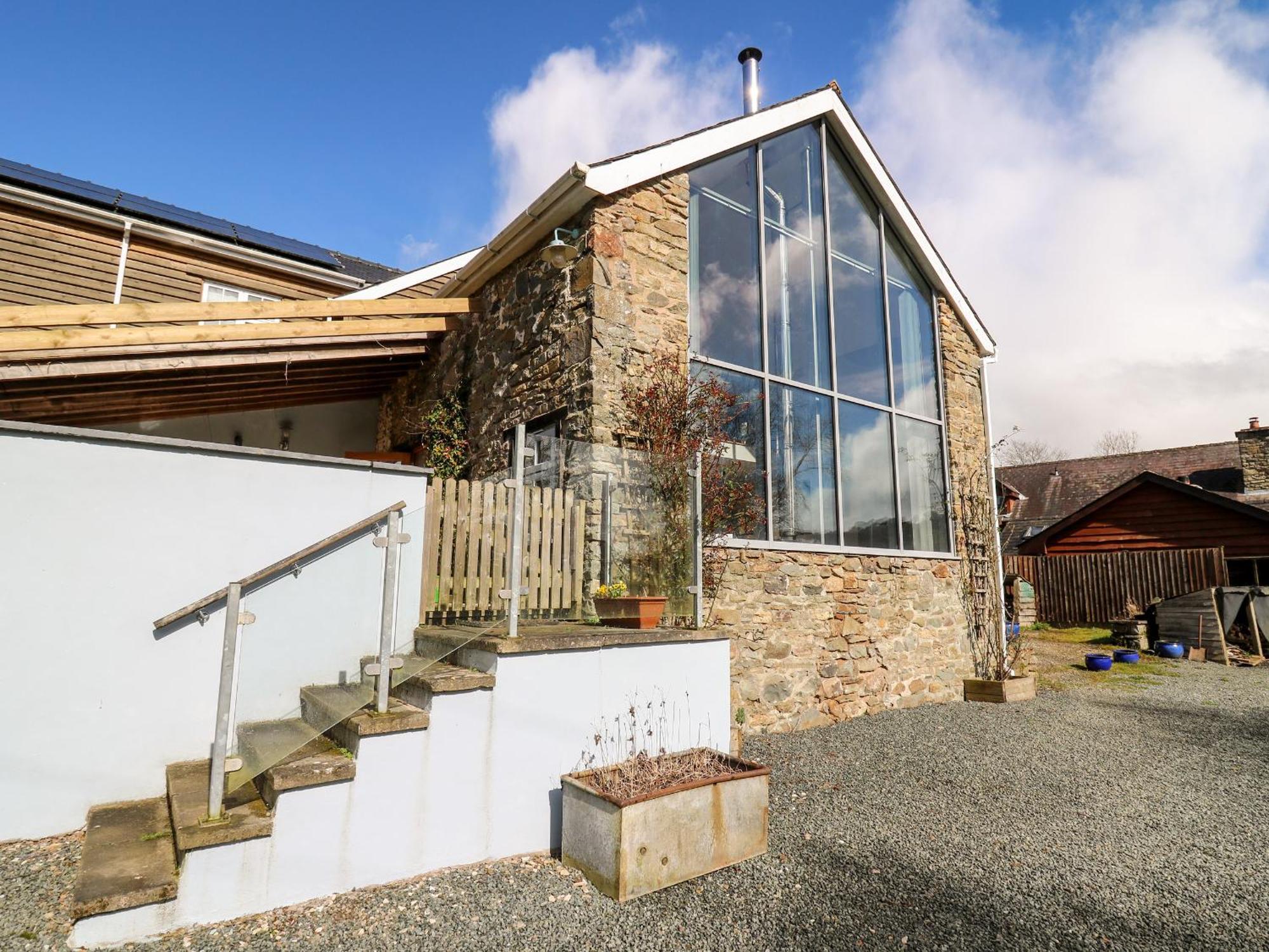 The Barn At Glanoer Villa Bettws Disserth Bagian luar foto